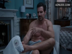 ED QUINN in THE OVAL (2019-)
