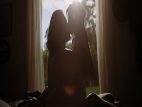 THIAGO LACERDA NUDE/SEXY SCENE IN AGUA NA BOCA