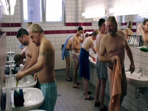 JORN HENTSCHEL in DIE DREI VON DER MULLABFUHR (2019)