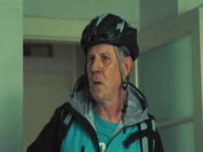 PETR UHLIK NUDE/SEXY SCENE IN KOUZLO DERBY