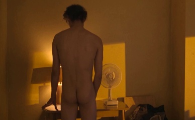 FRANK DILLANE NUDE/SEXY SCENE IN URCHIN
