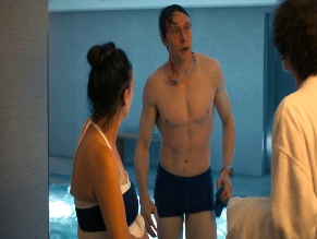 GEORGE MACKAY in THE END (2024)