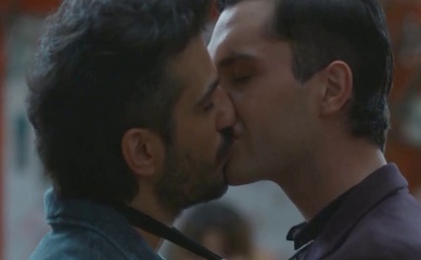 GIANMARCO SAURINO,ANDREA FUORTO NUDE/SEXY SCENE IN MASCARPONE: THE RAINBOW CAKE