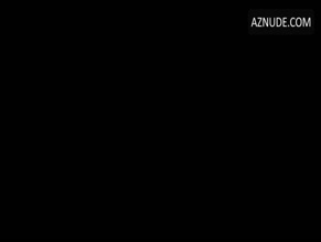 HUGO ARBUES NUDE/SEXY SCENE IN THROUGH MY WINDOW: ACROSS THE SEA