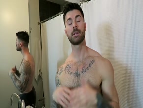 KYLE KRIEGER NUDE/SEXY SCENE IN KYLE KRIEGER SHOWS OFF HIS SEXY BODY AND DICK BULGE