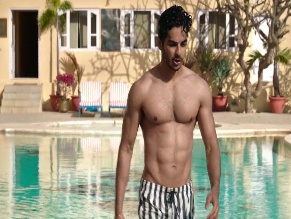 ISHAAN KHATTAR NUDE/SEXY SCENE IN THE ROYALS