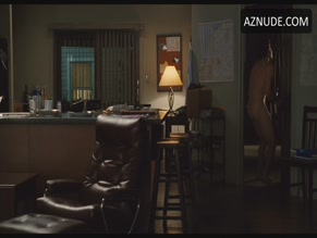 JAKE GYLLENHAAL NUDE/SEXY SCENE IN LOVE AND OTHER DRUGS