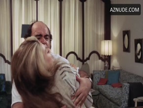 JAMES COCO in SUCH GOOD FRIENDS (1971)