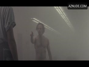 JAN BLUTHARDT NUDE/SEXY SCENE IN LUZ