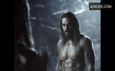 JASON MOMOA in Zack Snyder'S Justice League