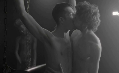 JEFFERSON YAW FREMPONG-MANSON,BAS KEIZER NUDE/SEXY SCENE IN OUT