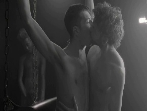 JEFFERSON YAW FREMPONG-MANSON,BAS KEIZER NUDE/SEXY SCENE IN OUT