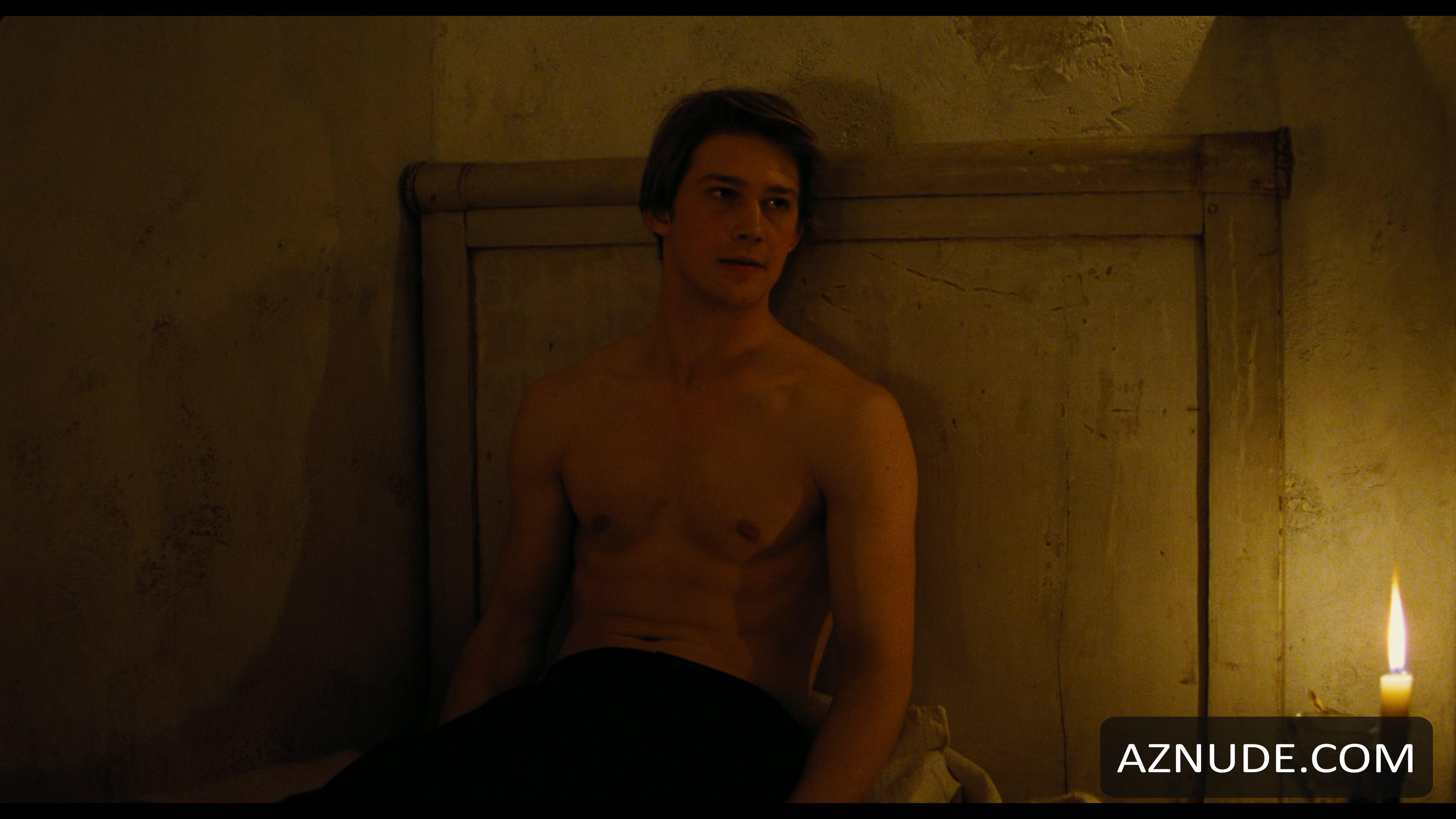 Joe alwyn nude