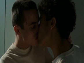 JULIEN DE SAINT JEAN,KHALIL BEN GHARBIA NUDE/SEXY SCENE IN THE LOST BOYS