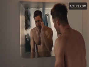 JUSTIN HARTLEY NUDE/SEXY SCENE IN THIS IS US