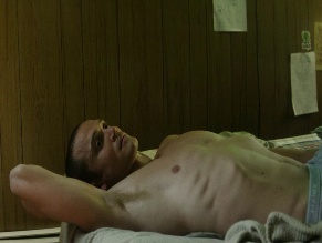 KARL GLUSMAN NUDE/SEXY SCENE IN PRETTY THING