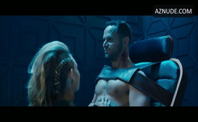 KEVIN REID,HUNTER BURKE NUDE/SEXY SCENE IN NIGHT TEETH