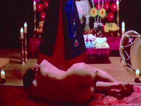 LEE SUN-KYUN NUDE/SEXY SCENE IN SLEEP