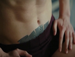 LENNI-KIM NUDE/SEXY SCENE IN FEM