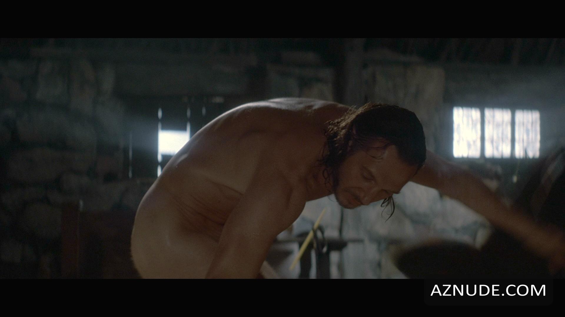 Liam Neeson Nude - Aznude Men-6273