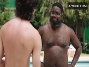LIL REL HOWERY NUDE/SEXY SCENE IN DO YOU WANT TO SEE A DEAD BODY?