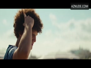 LORENZO ZURZOLO in UNDER THE RICCIONE SUN (2020)