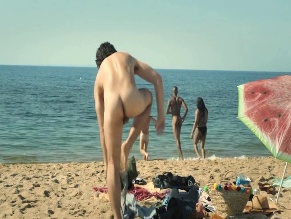 MARCO PIGOSSI,JAMES BLAND,TODD FLAHERTY,KARL GREGORY NUDE/SEXY SCENE IN HIGH TIDE