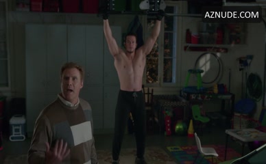 MARK WAHLBERG in Daddy'S Home