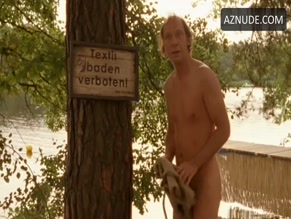 MARTIN BRAMBACH NUDE/SEXY SCENE IN BAREFOOT TO THE NECK