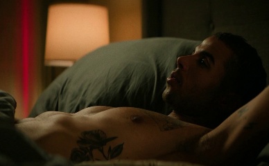 MASON GOODING NUDE/SEXY SCENE IN UNDER FIRE