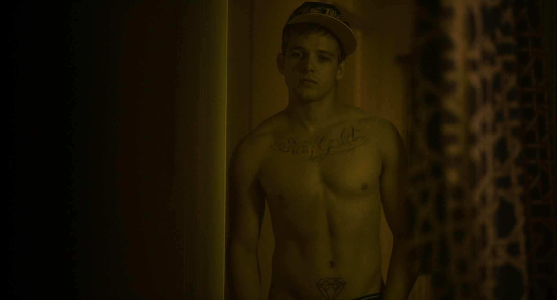 Max thieriot nude