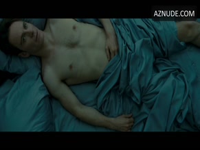 MICHAEL FASSBENDER NUDE/SEXY SCENE IN SHAME