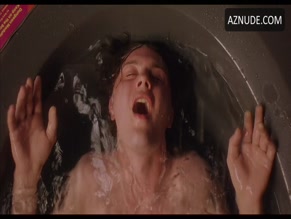 MICHAEL PITT NUDE/SEXY SCENE IN HEDWIG AND THE ANGRY INCH