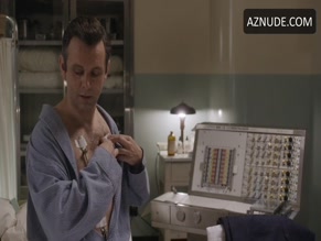MICHAEL SHEEN NUDE/SEXY SCENE IN MASTERS OF SEX
