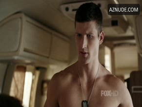 PARKER YOUNG in ENLISTED(2014)