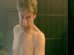 REMKO VRIJDAG NUDE/SEXY SCENE IN THE PERFECT LIE