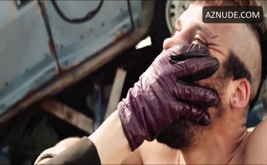 ROBERTO MARINELLI NUDE/SEXY SCENE IN INSANE