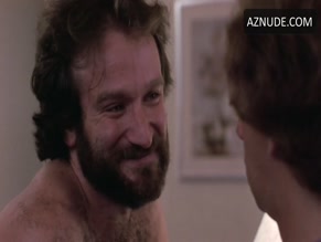 ROBIN WILLIAMS in MOSCOW ON THE HUDSON(1984)