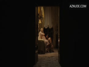 STEFANO GIANINO NUDE/SEXY SCENE IN THE WHITE LOTUS