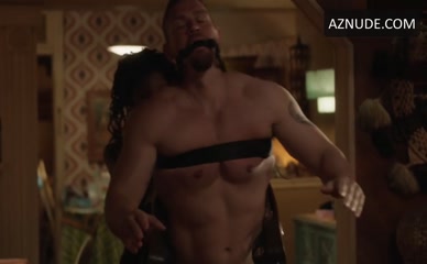 STEVE HOWEY in Shameless