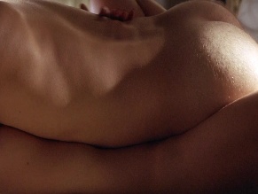 STUART TOWNSEND NUDE/SEXY SCENE IN HEAD IN THE CLOUDS