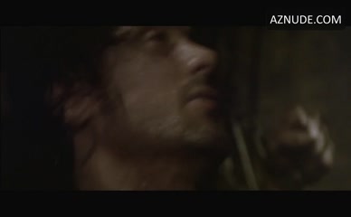SYLVESTER STALLONE in Rambo: First Blood Part Ii