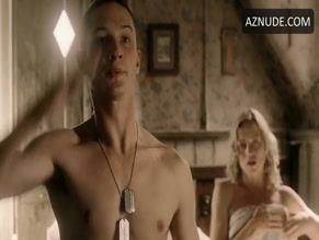 TOM HARDY NUDE/SEXY SCENE IN BAND OF BROTHERS