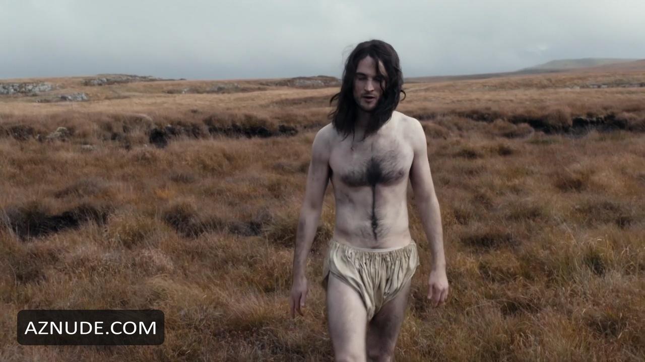 Tom sturridge naked