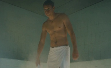 TYRIQ WITHERS NUDE/SEXY SCENE IN I KNOW WHAT YOU DID LAST SUMMER