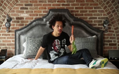 ERIC ANDRE in Eric Andre Sexy Clip