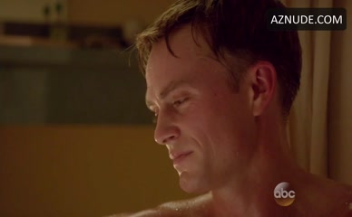 WILSON BETHEL in The Astronaut Wives Club