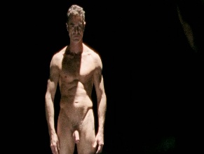 YANNICK RENIER NUDE/SEXY SCENE IN REFLECTION IN A DEAD DIAMOND