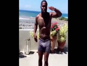 KEVIN HART NUDE/SEXY SCENE IN KEVIN HART SEXY DICK BULGE